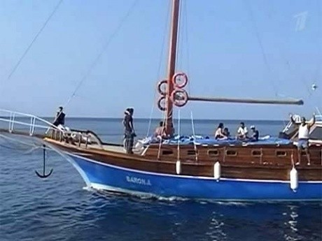 По 90 години затвор за турците, които отровиха с менте уиски туристи