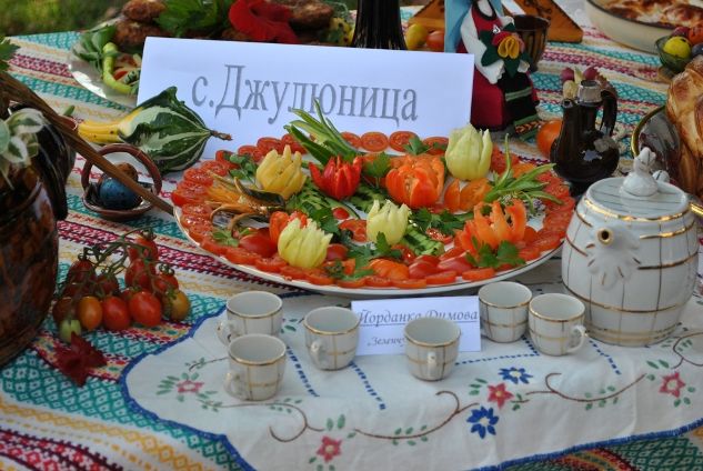 Джулюница разпъва софрата за фестивала „Пъстра трапеза” (ВИДЕО)