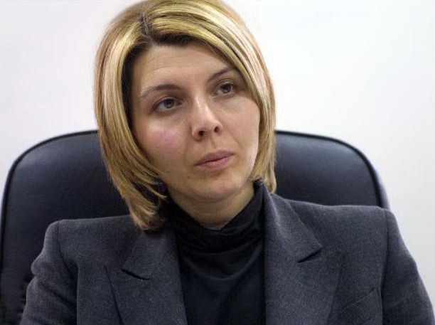 От ДАНС „окабелили” Калинка Илиева, за да подслушват министър Мирослав Найденов!
