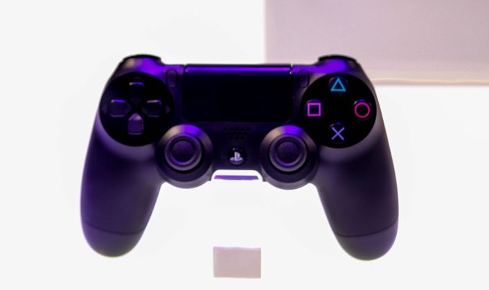 Playstation 4 излиза за Коледа с цена 400 долара 
