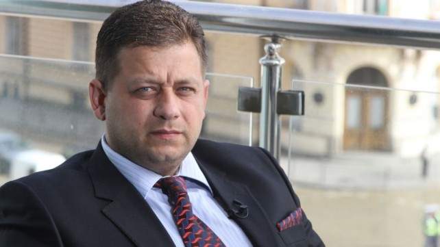Николай Марков: Властта превърна Авиоотряд 28 в луксозна проститутка!