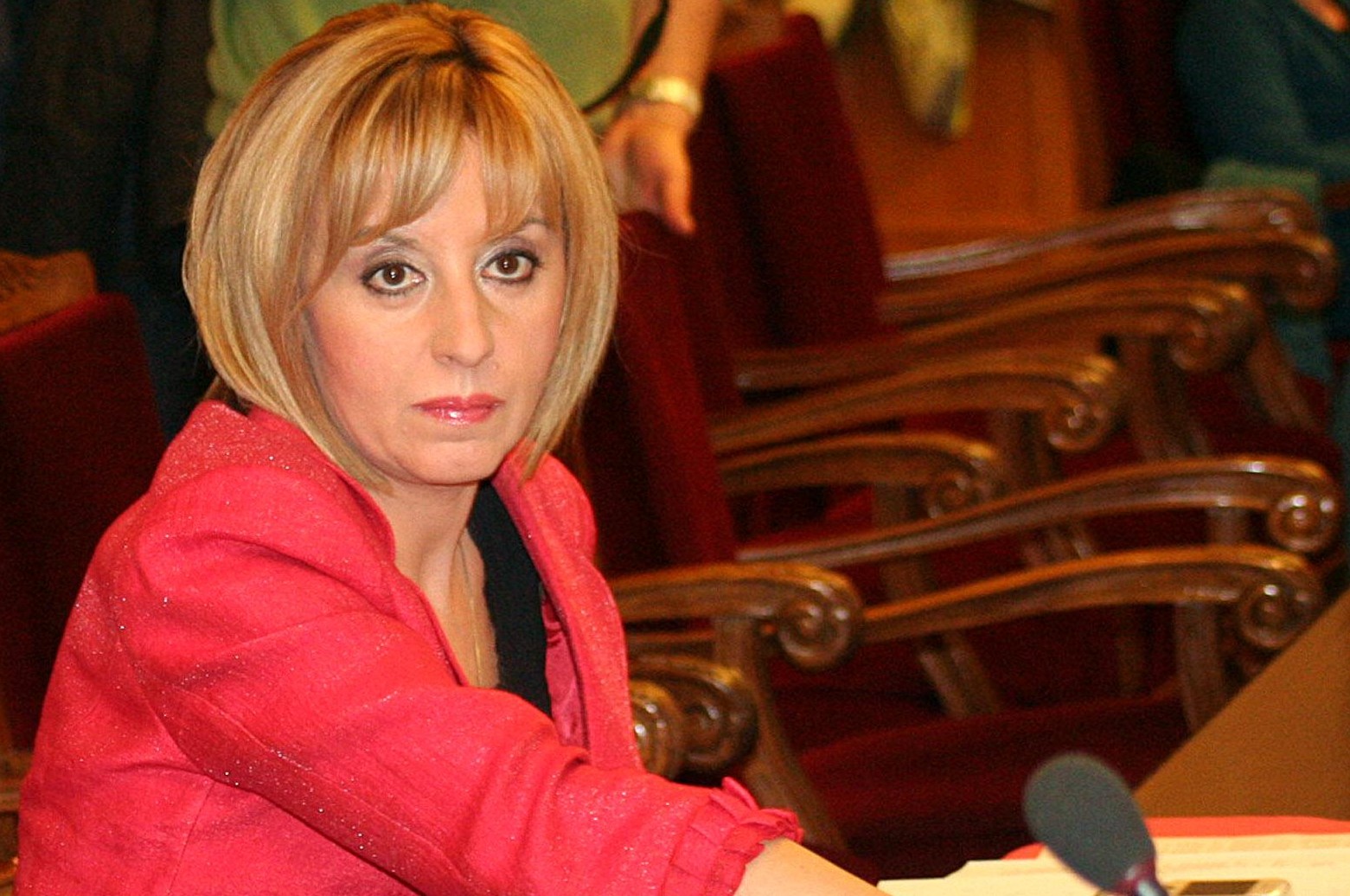 Манолова посочи, че Пеевски може да е депутат