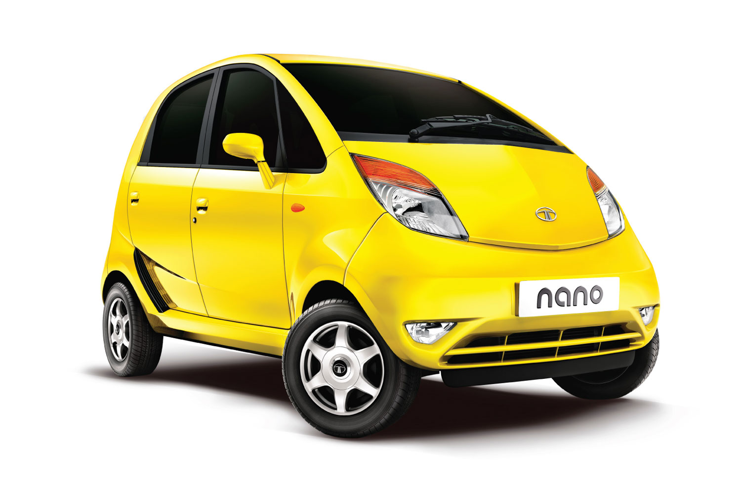 Метанова Tata Nano излиза през юли