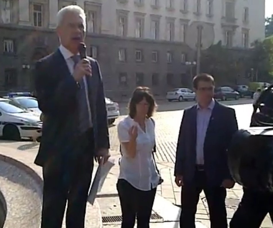 БЛИЦ TV: Волен вдигна градуса още преди съвета