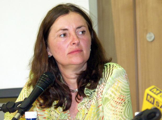 Даниела Бобева: Не ми харесва икономика, в която хората се палят от безизходица и мизерия