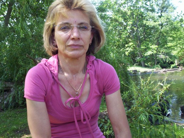 Варненка спря гладната си стачка след обаждане от Орешарски