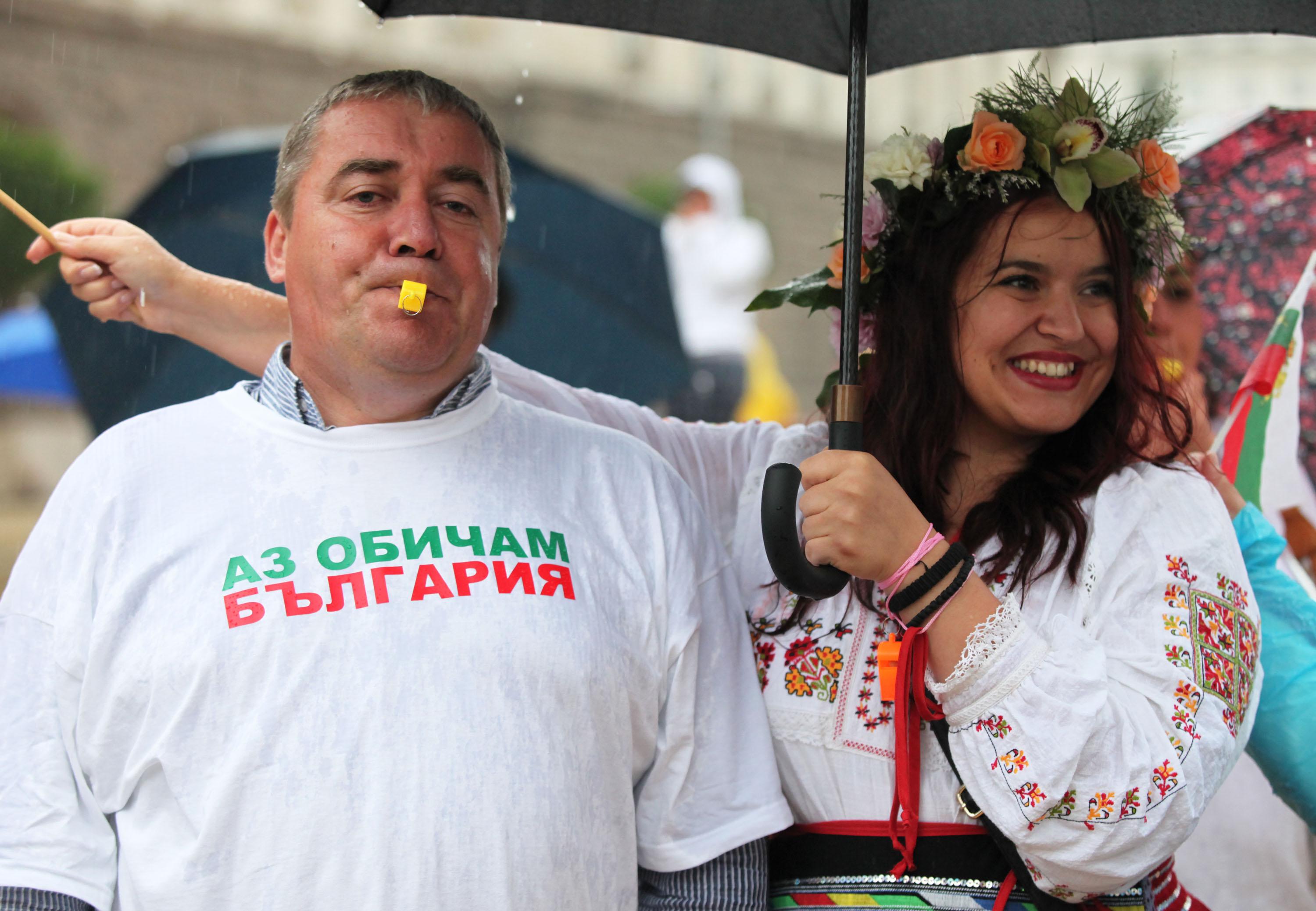 Пороят удави протестите (СНИМКИ)