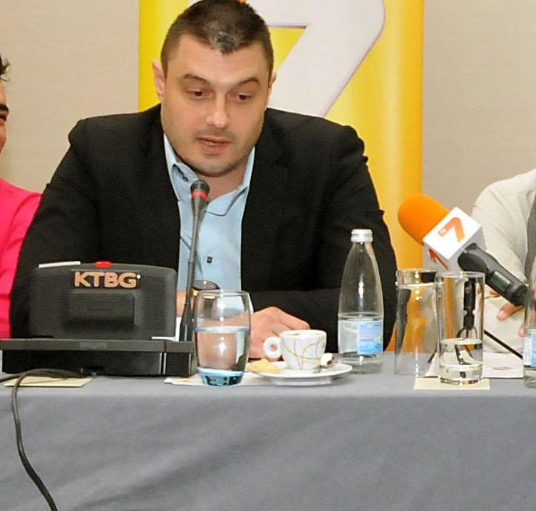 Бареков поиска оставката на шефката на НЦИОМ