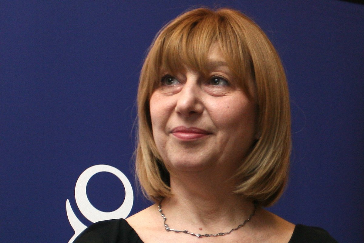 Анелия Клисарова: Спираме парите за "Научни изследвания“