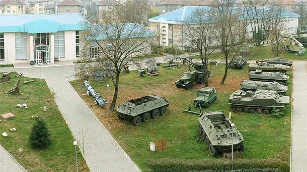 "Помилваха" шефката на Военно-историческия музей