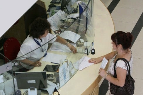 КЗП установи нелоялни практики при предлагането на бързи кредити
