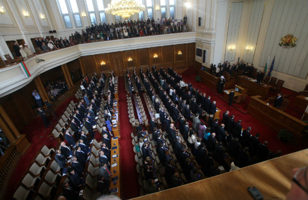 Парламентът вади 200 бона за ремонти