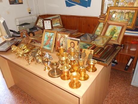 Шокиращ обир: Българин изтараши цяла църква в Гърция