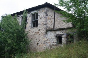 Министърът на културата си купи училище в Родопите