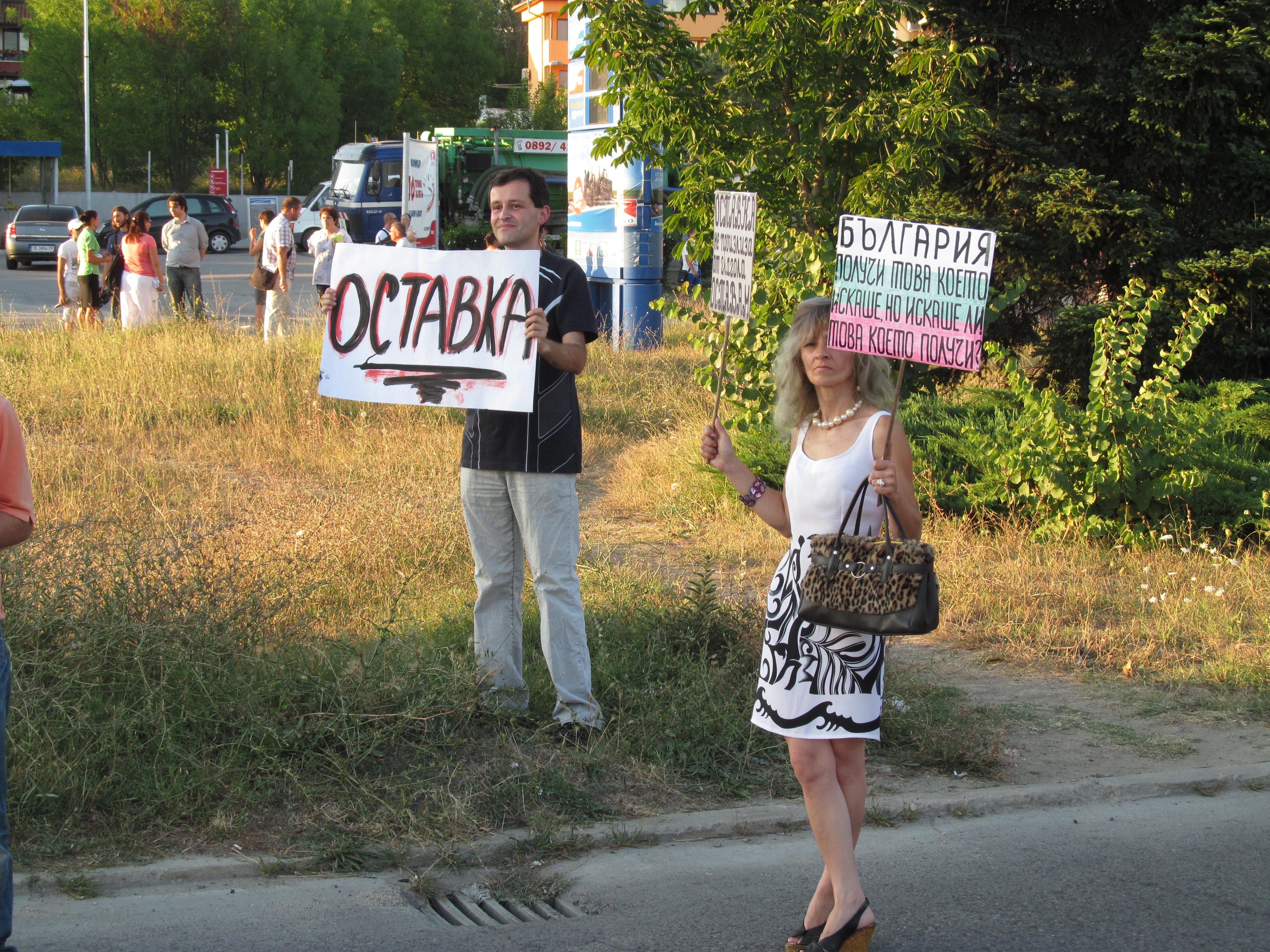 Пътят от Варна до курортите остана затворен близо час (СНИМКИ)