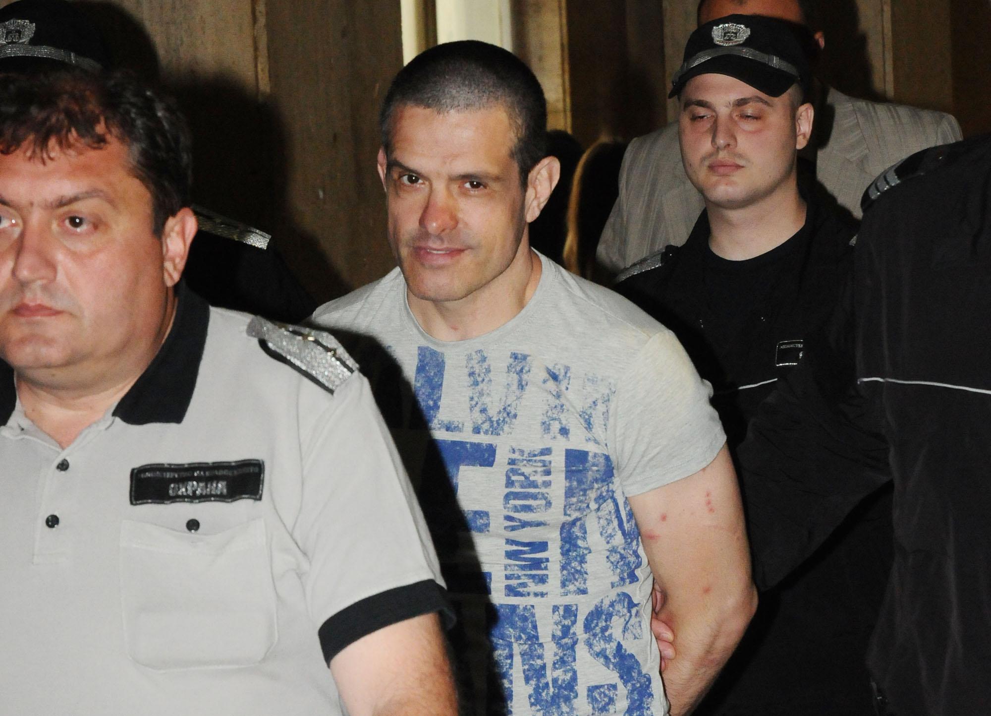 “Капитал” обвини Стоян Мавродиев във връзки с Брендо