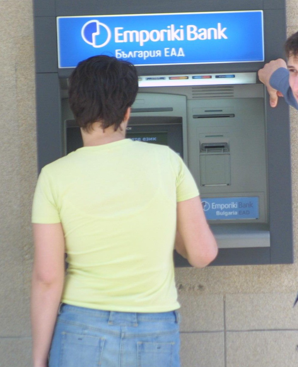 Банкоматите поумняват, ще пазят по-добре парите ни