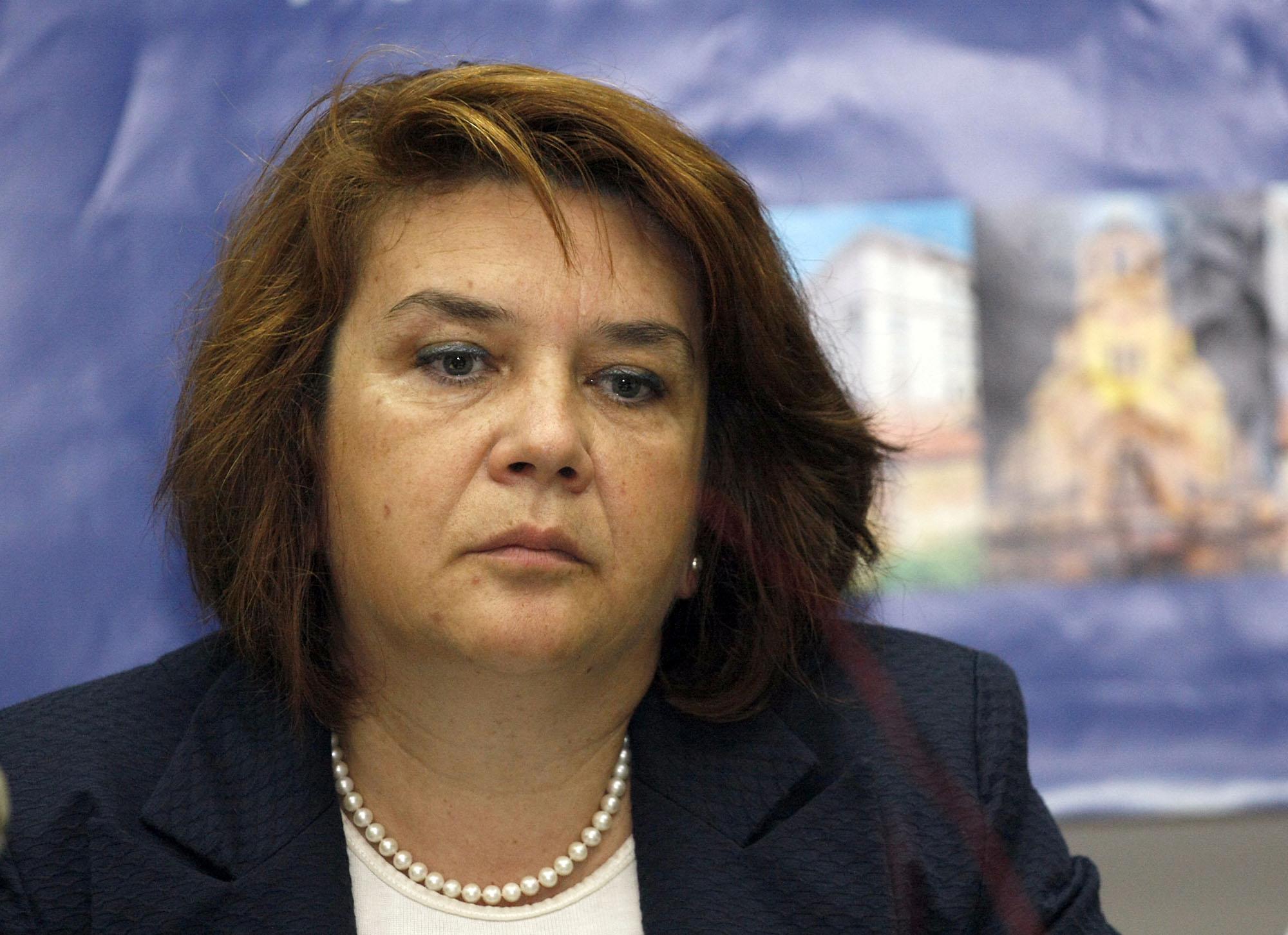 Анелия Крушкова поема борда на БДЖ