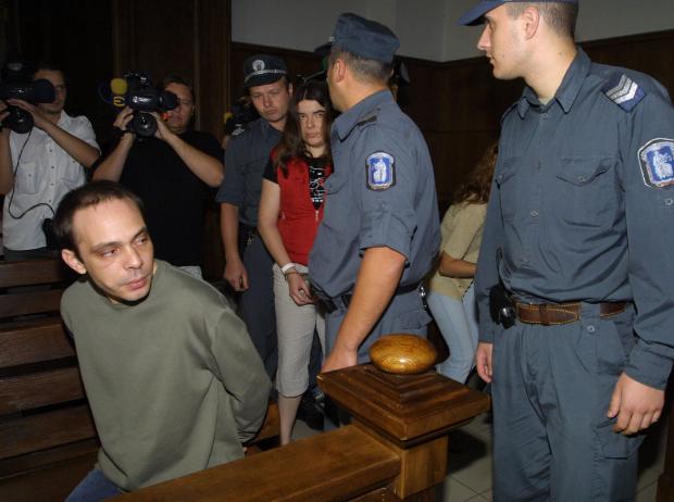 Испания ни върна двойния убиец Димитър Добревски  