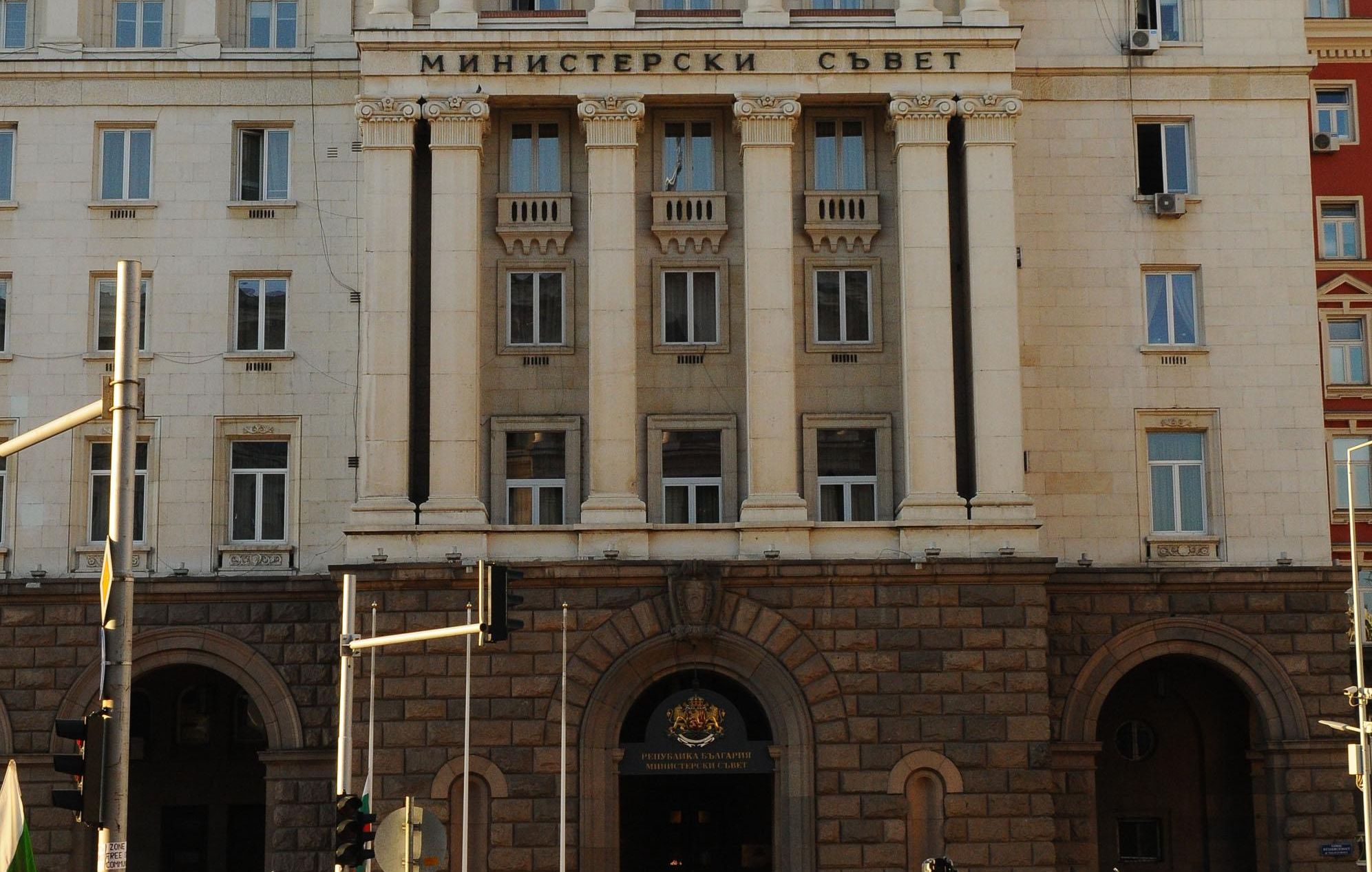 Махат такси и регистрират търговци за 24 часа в подкрепа на бизнеса
