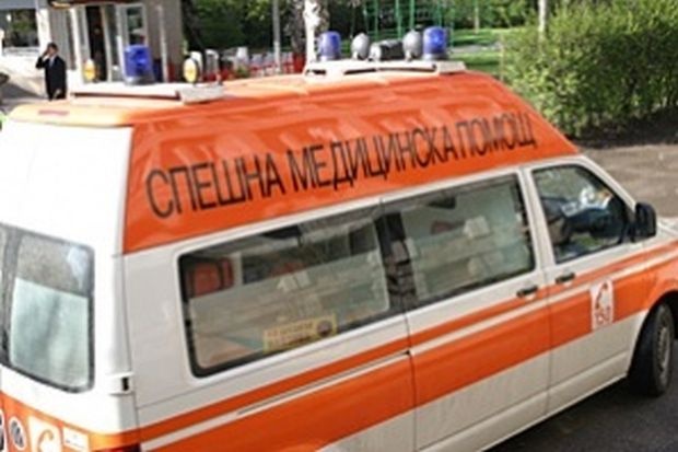 Момиче на мотопед си счупи ръката