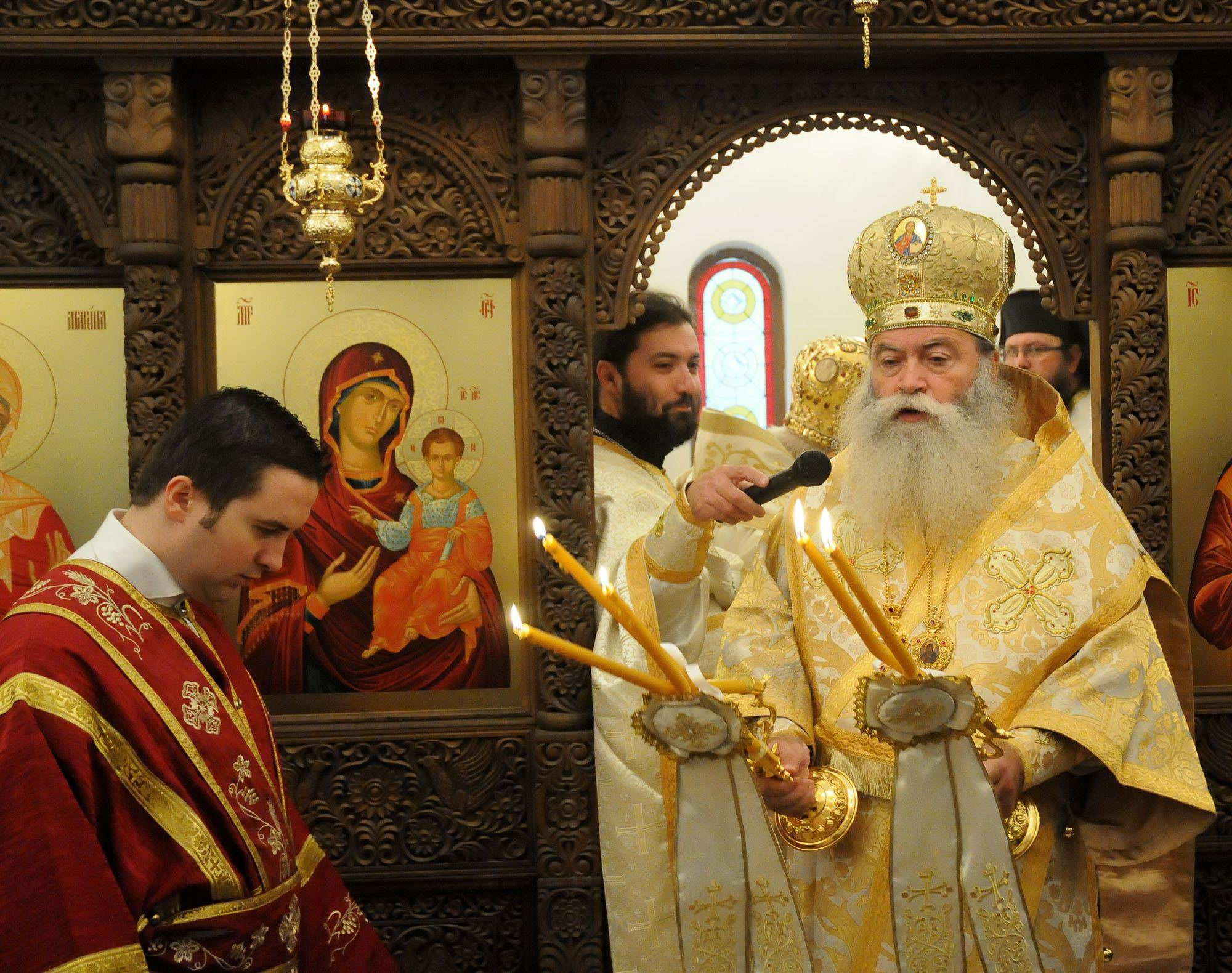 Митрополит Гавриил пази 15 години Богоявленска вода бистра като сълза 