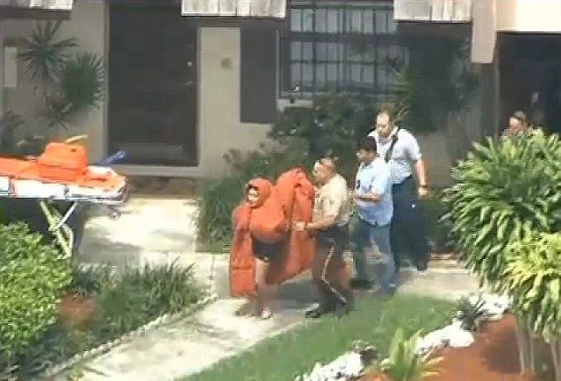 Съпруг-психопат застреля жена си и публикува снимка на трупа й във Фейсбук (СНИМКИ)