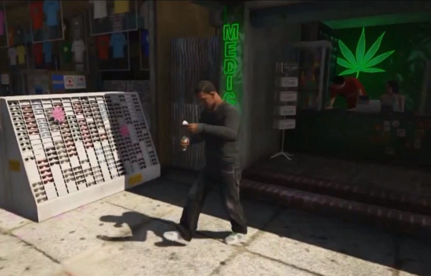 GTA 5 предлага марихуана на геймърите