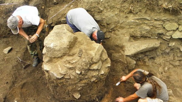 Гривна на 7000 години откриха край Русе
