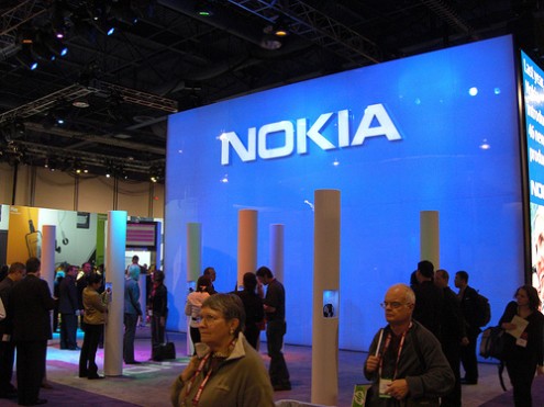 Microsoft ще финансира сделка на Nokia със Siemеns