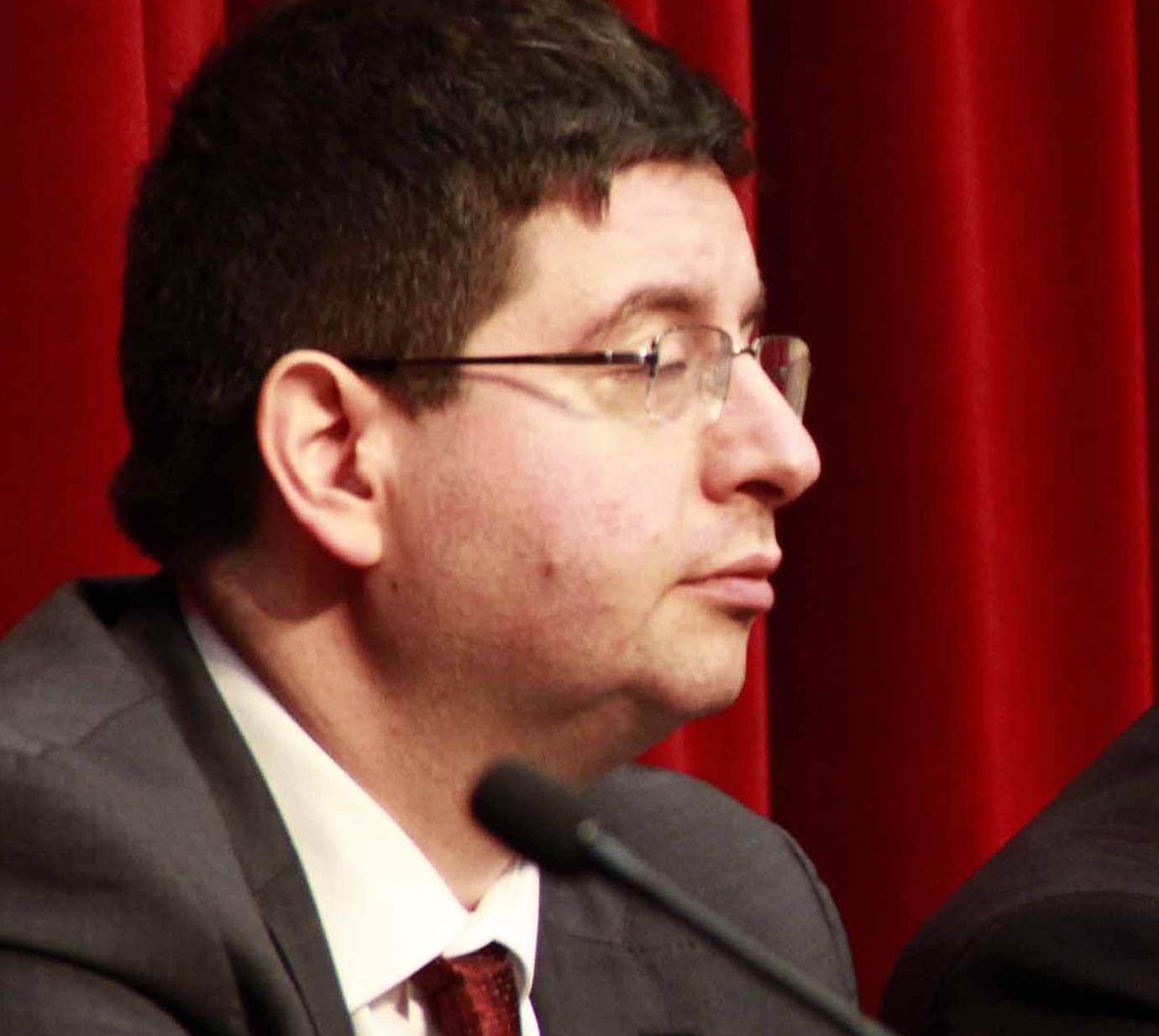 Чобанов: Няма да разхлабваме коланите
