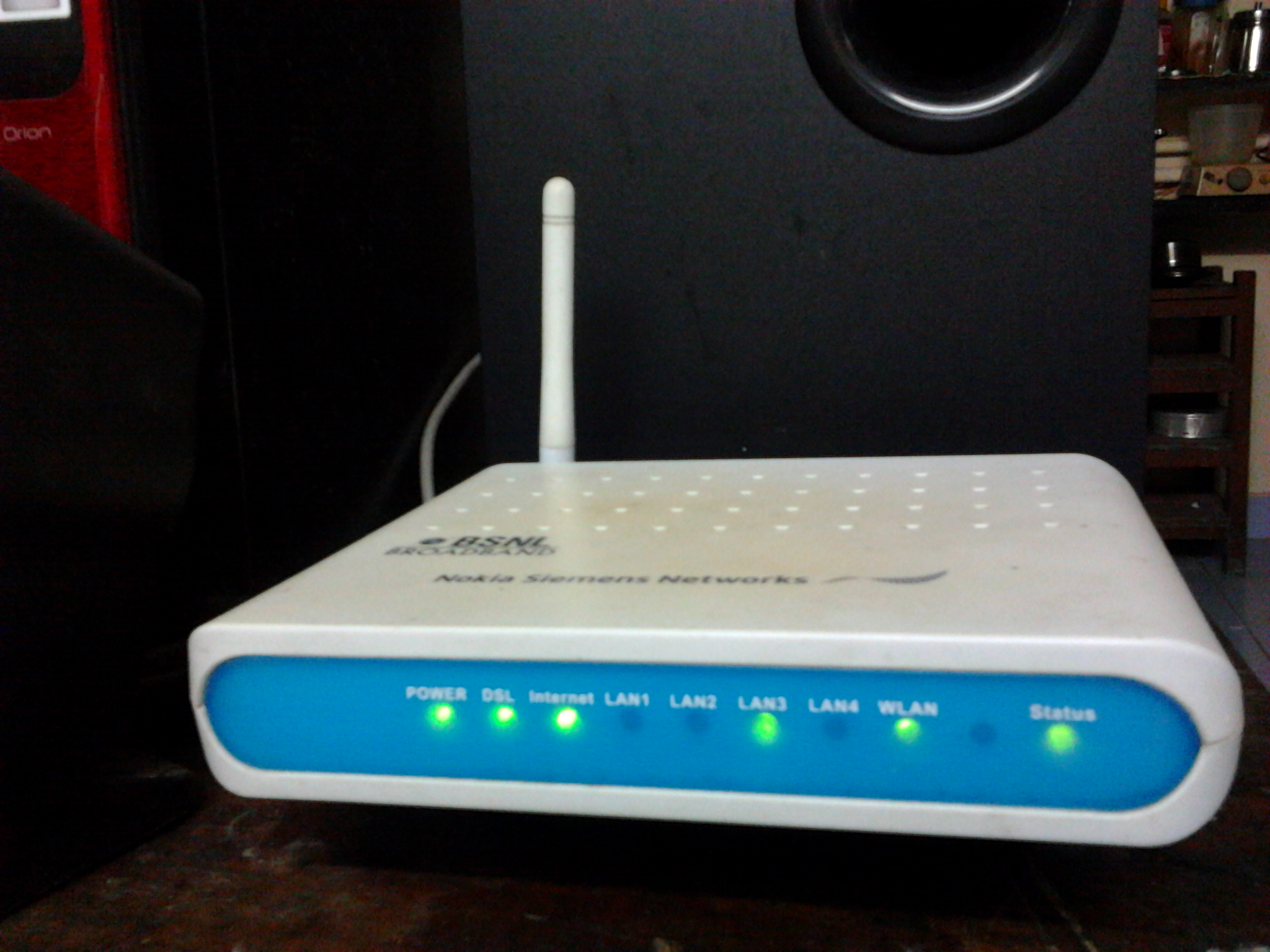 Безплатен Wi-Fi  обслужва терористи