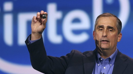 Intel представи компютър с големината на SD карта