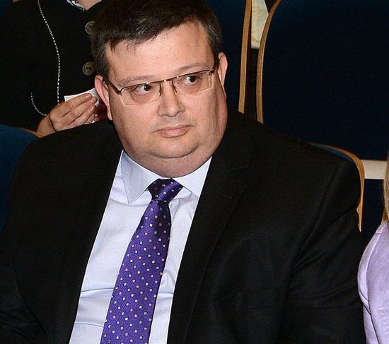 Светкавично! Цацаров погна депутата от СДС, заградил общински път в Симеоново