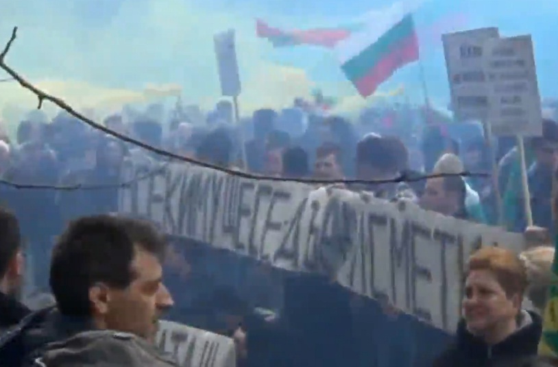 Полицията и прокуратурата погнаха виновниците за кървавия протест в Пловдив