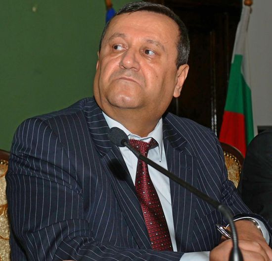 Хасан Адемов защити децата, които не ходят на училище