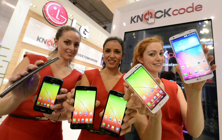 LG разширява гамата с бюджетните смартфони F70 и F90