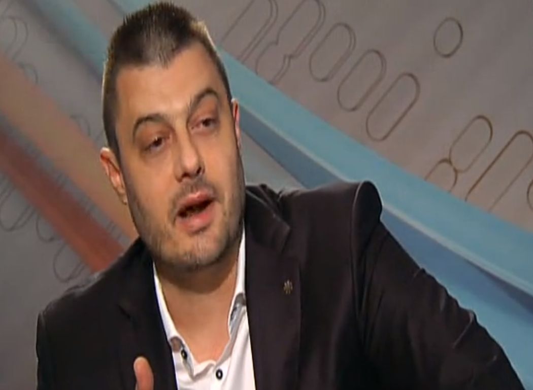 Каракачанов: Борисов даде кученце на Доган, а говори за нас!