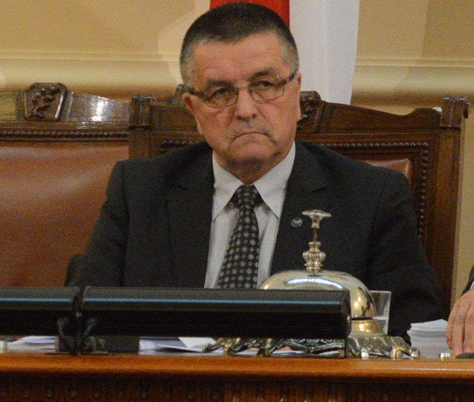 Алиосман Имамов за пеперудите: Да се провери режимът в парламента!