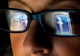 Правозащитници ще спират сделката между Facebook и WhatsApp