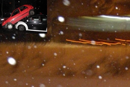Жена вдигна във въздуха паркирана кола и вкара под нея костенурката си