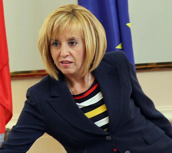 Манолова: ГЕРБ искат всичко, без значение дали им се полага 