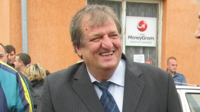 АБВ и СДС щурмуват кмета на Бареков