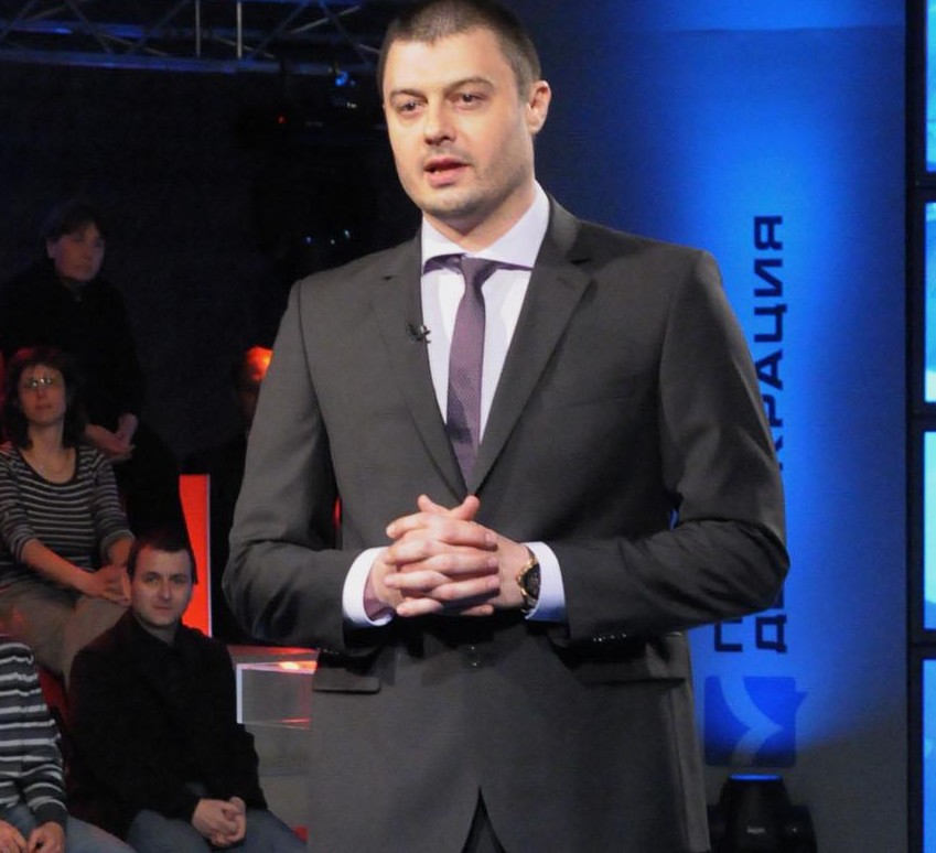 Изпреварващо в БЛИЦ: Бареков поглъща БАСТА!