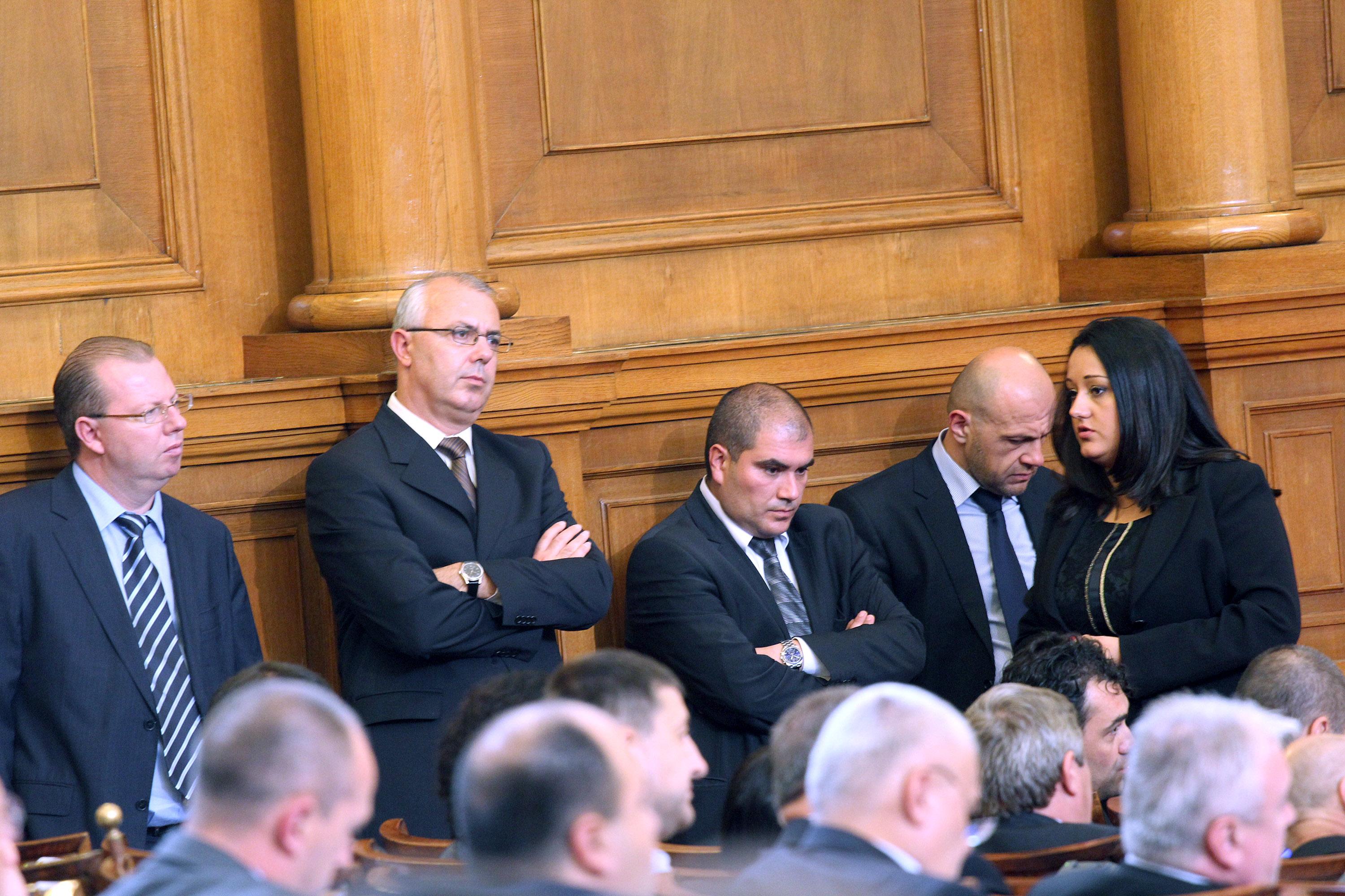 Депутатите не искат комисия да разнищва оградата ни с Турция