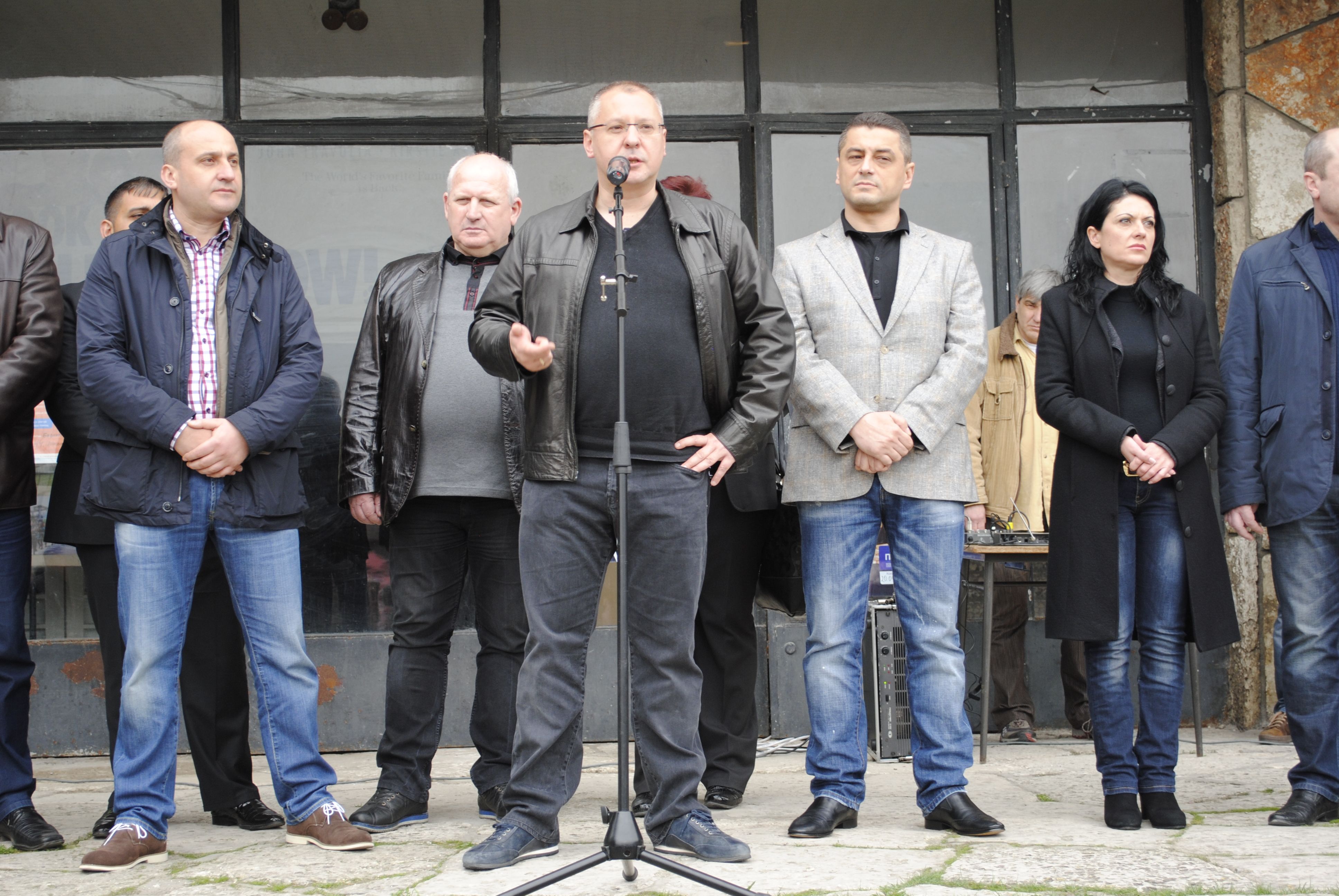 Станишев: За първи път властта се противопоставя на големи икономически интереси 