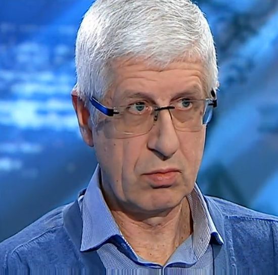Румен Овчаров: Вотът на недоверие към кабинета е типичен пример за Бойковото нахалство 