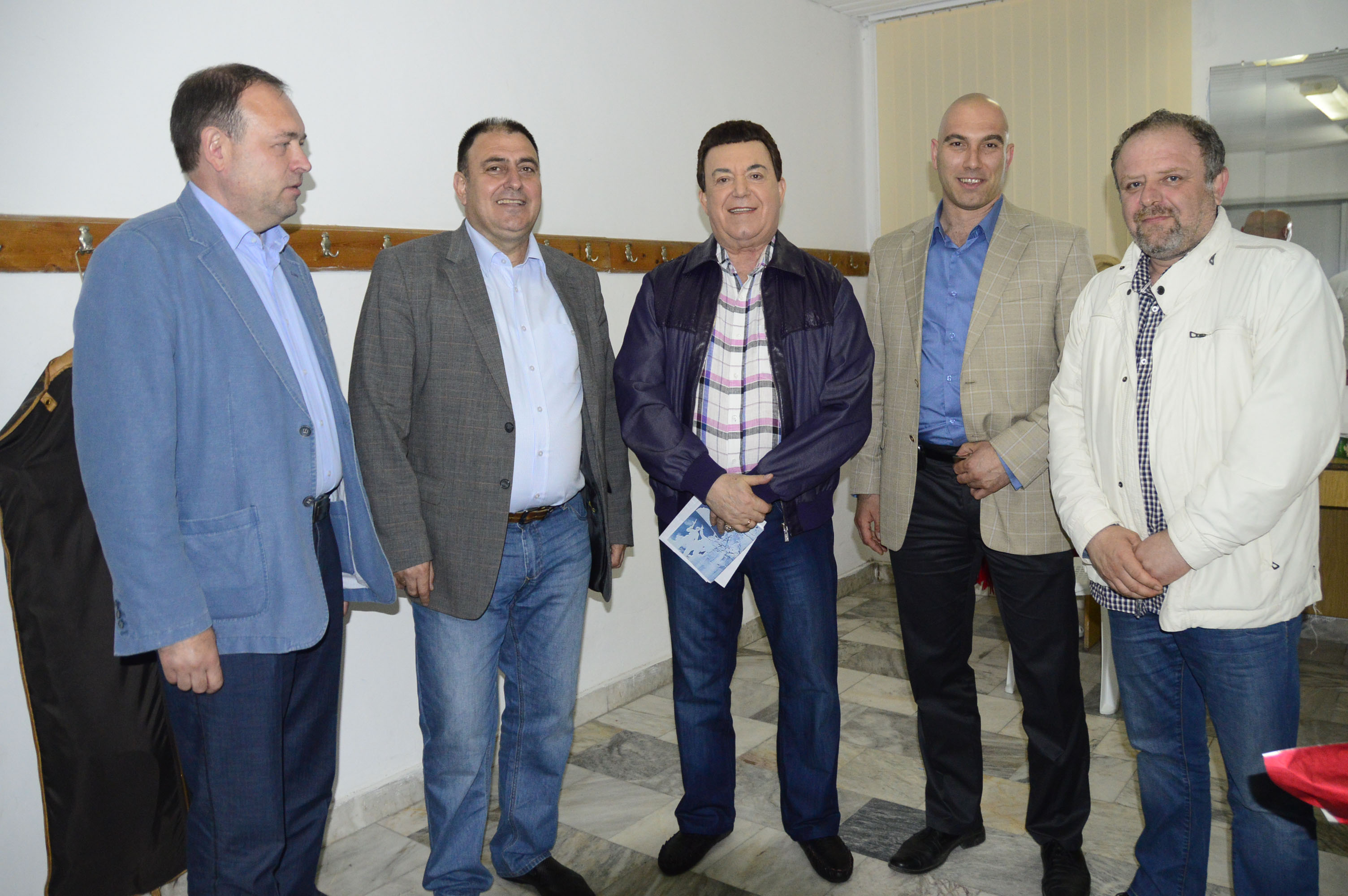 Йосиф Кобзон подкрепи еврокандидата на БСП Николай Тишев 