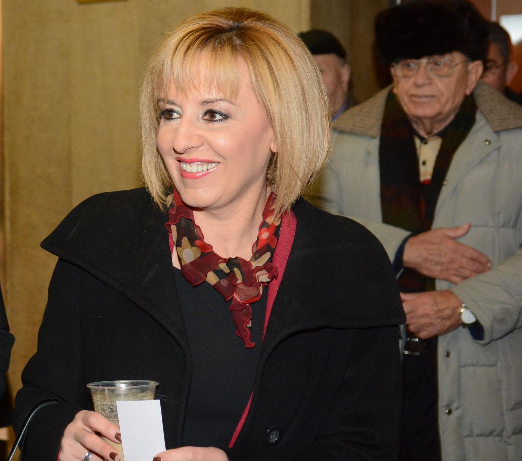 Мая Манолова: Янаки Стоилов да погледне първо той с какво е допринесъл 
