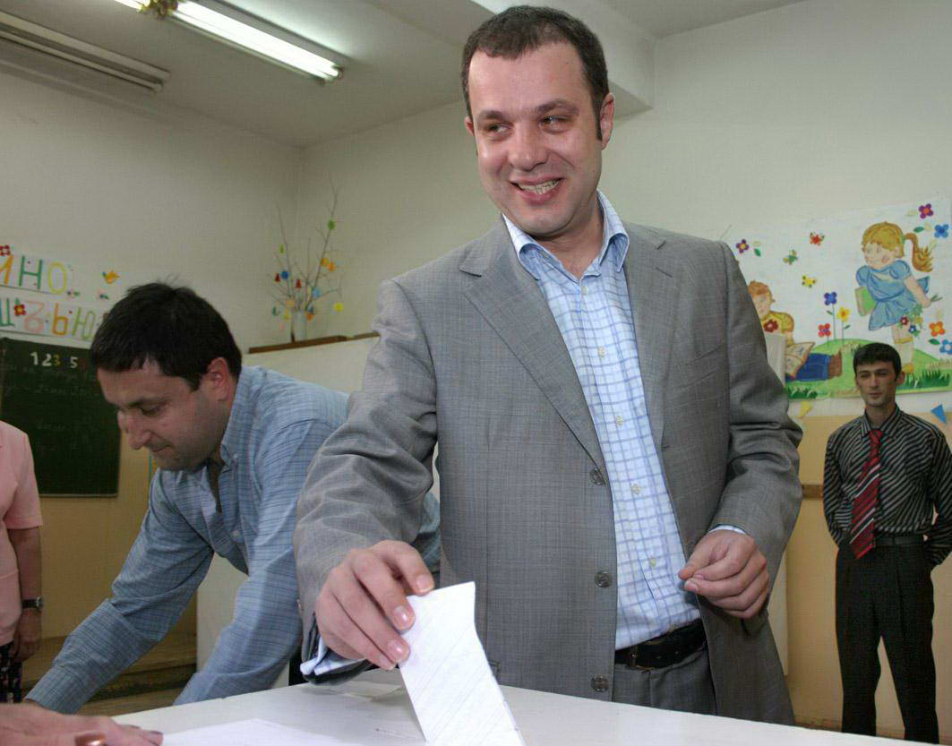 Истински дисидент поема БНТ!